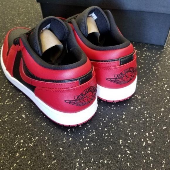 Nike Air Jordan 1 2020 Low Reverse Bred Size 11 - Picture 5 of 8